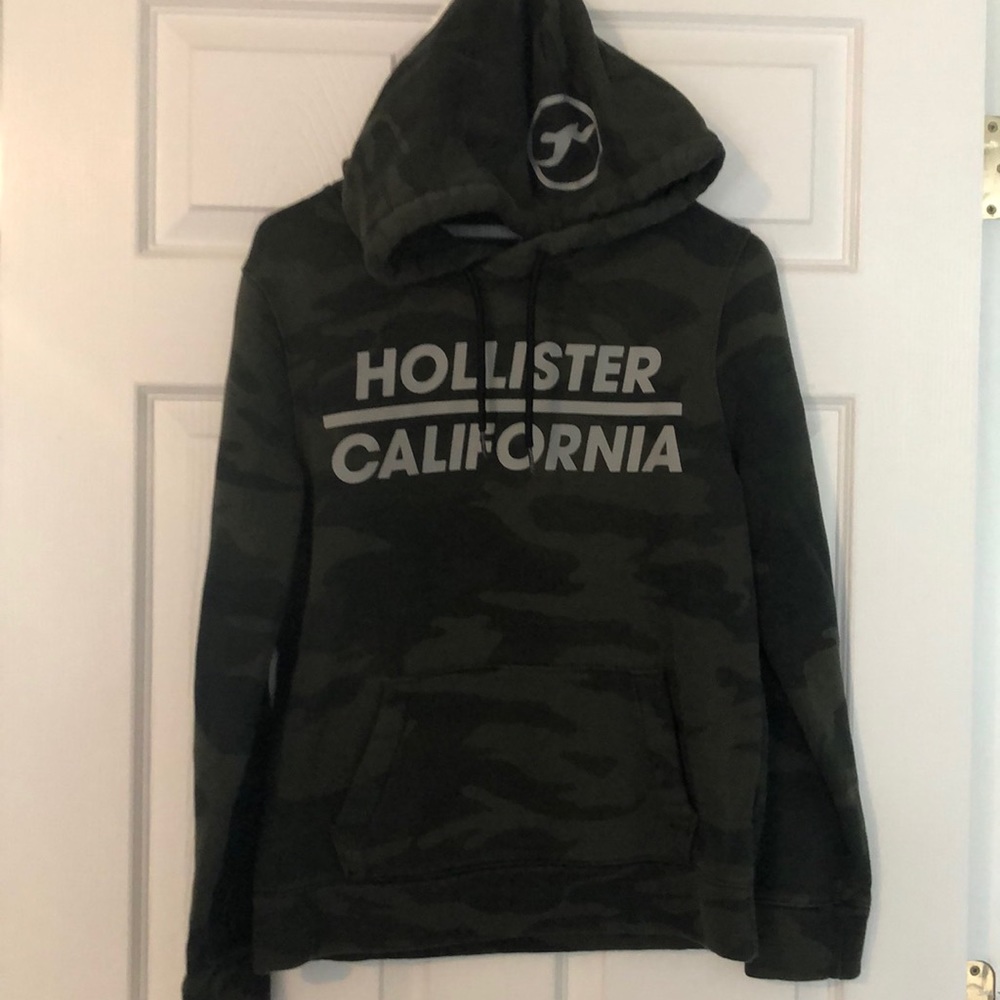 Army green camo sweatshirt